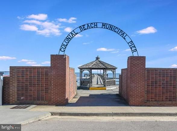 69 Pinewood Lane, Unit L18 Colonial Beach, VA 22443 - Photo 27 of 28 a front view of a building