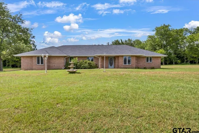 $369,999 | 13315 County Road 434, Tyler, TX 75704