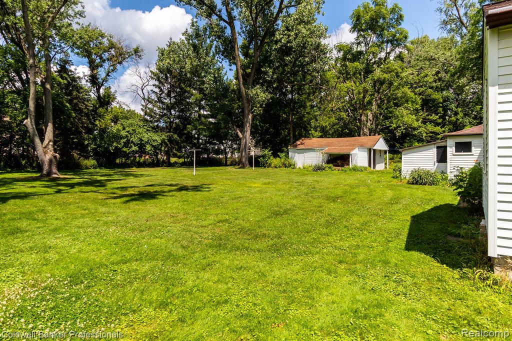 520 Willard Avenue Rochester Hills, MI 48307 - Photo 32 of 36