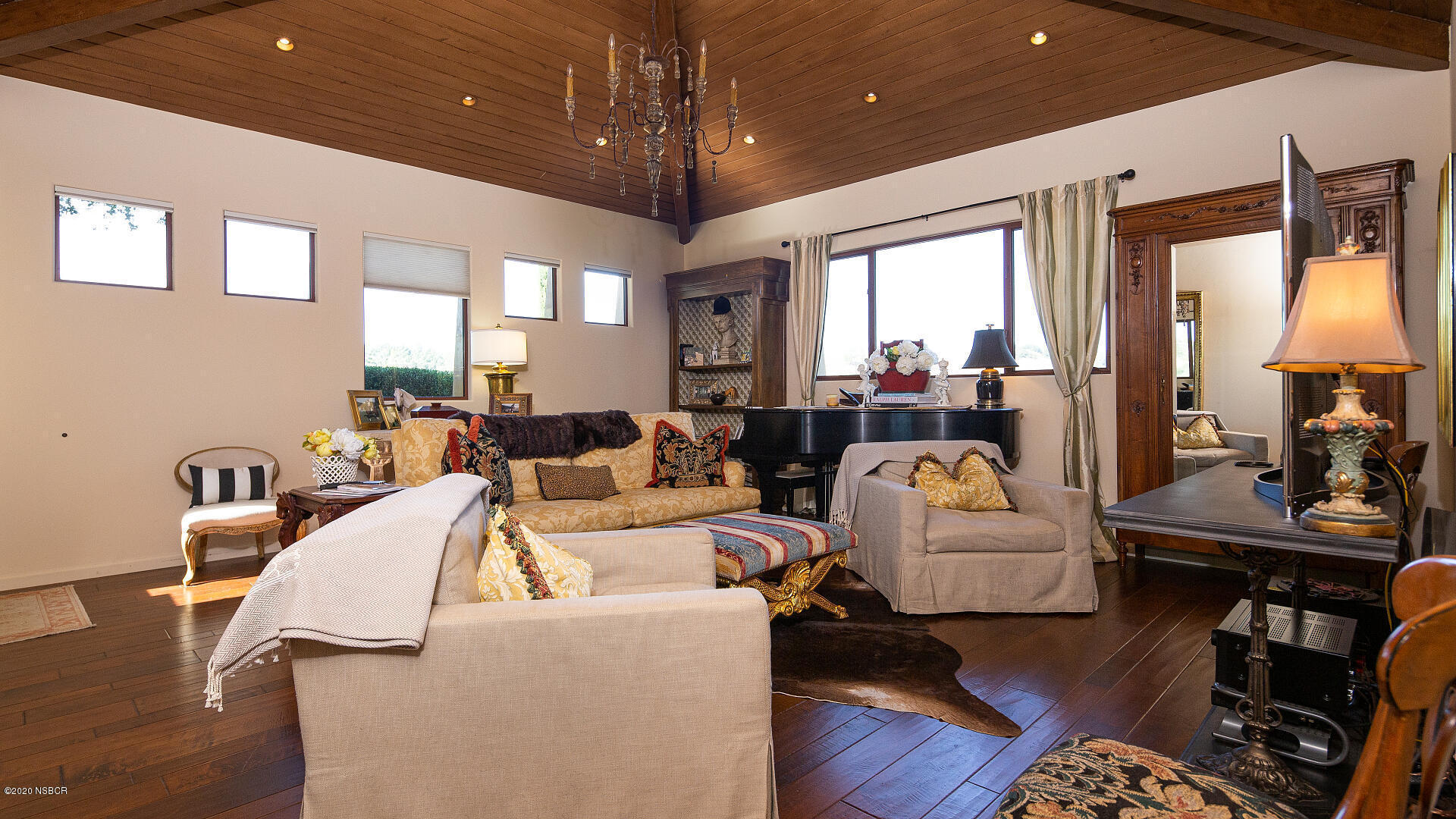 855 Adobe Creek Road Solvang, CA 93463 - Photo 20 of 30 Large special room
