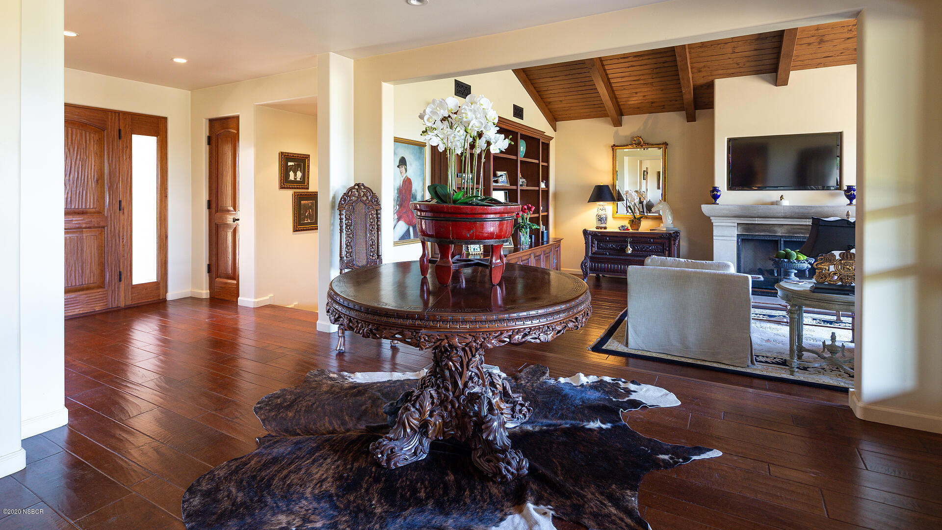 855 Adobe Creek Road Solvang, CA 93463 - Photo 4 of 30 Foyer