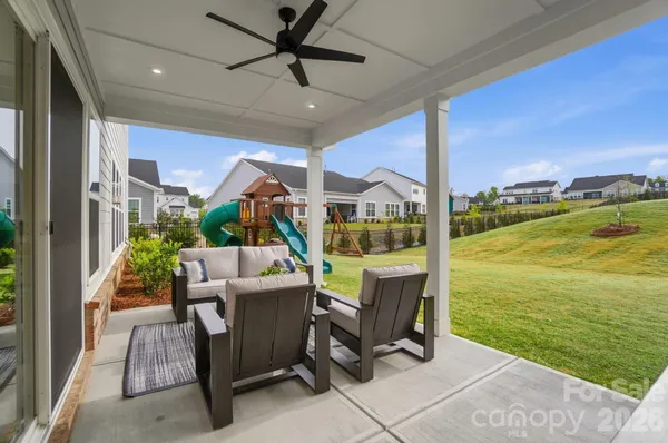 $975,000 | 805 Lakeforest Drive, Belmont, NC 28012