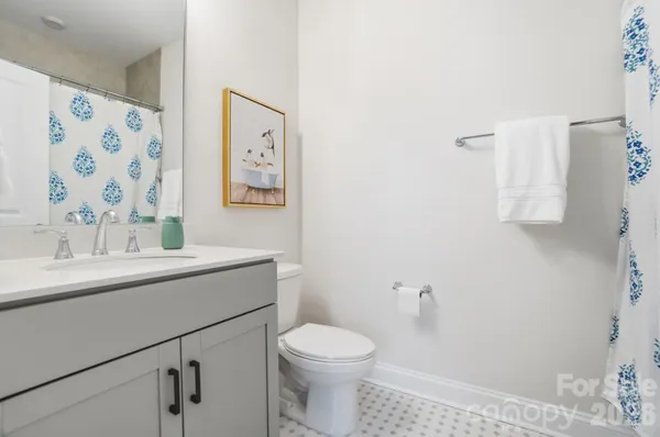 $975,000 | 805 Lakeforest Drive, Belmont, NC 28012