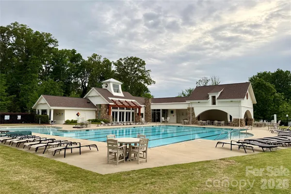 $975,000 | 805 Lakeforest Drive, Belmont, NC 28012