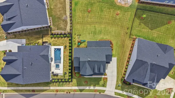 $975,000 | 805 Lakeforest Drive, Belmont, NC 28012