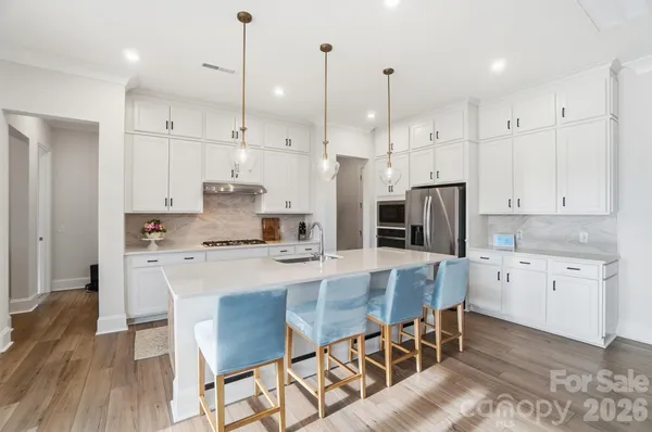 $975,000 | 805 Lakeforest Drive, Belmont, NC 28012