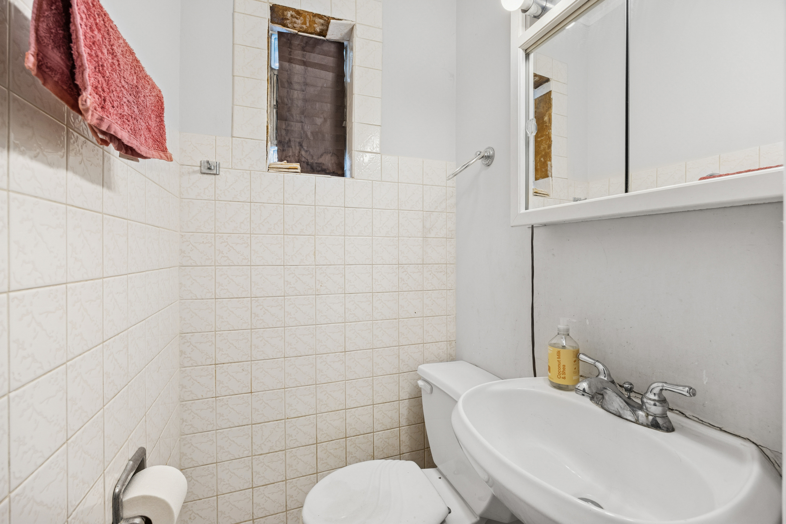 2929 Flossmoor Road Flossmoor, IL 60422 - Photo 18 of 20 a bathroom with a sink mirror and toilet
