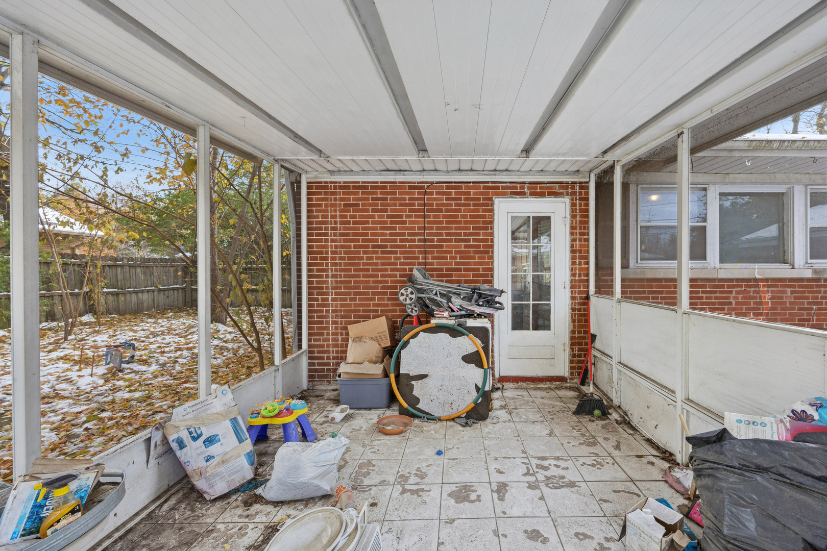 2929 Flossmoor Road Flossmoor, IL 60422 - Photo 19 of 20 a view of a porch with furniture