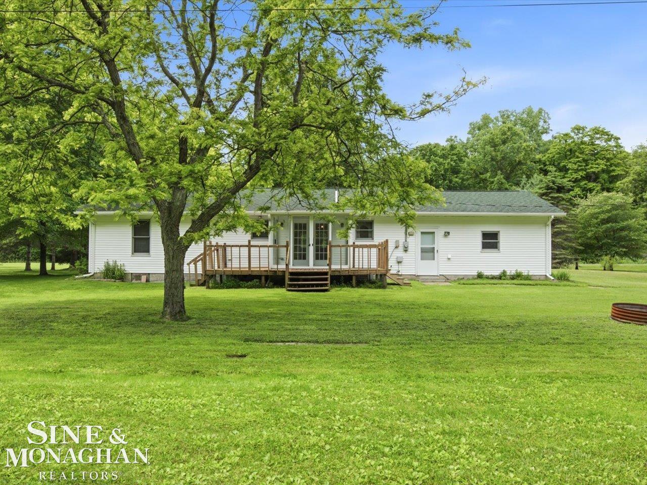 9211 Folkert Road Algonac, MI 48001 - Photo 7 of 48
