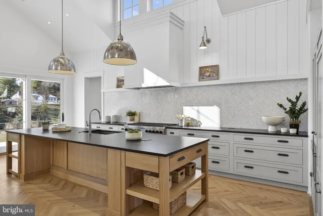 $2,950,000 | 505 Martingale Ridge Drive, Middleburg, VA 20117