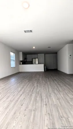 $1,750 | 12907 Rosemary Bend, St. Hedwig, TX 78152