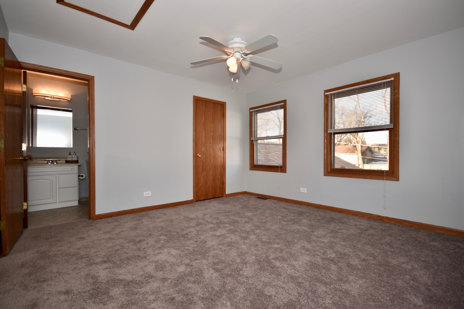 150 Eagle Point Road, Unit G Fox Lake, IL 60020 - Photo 12 of 20