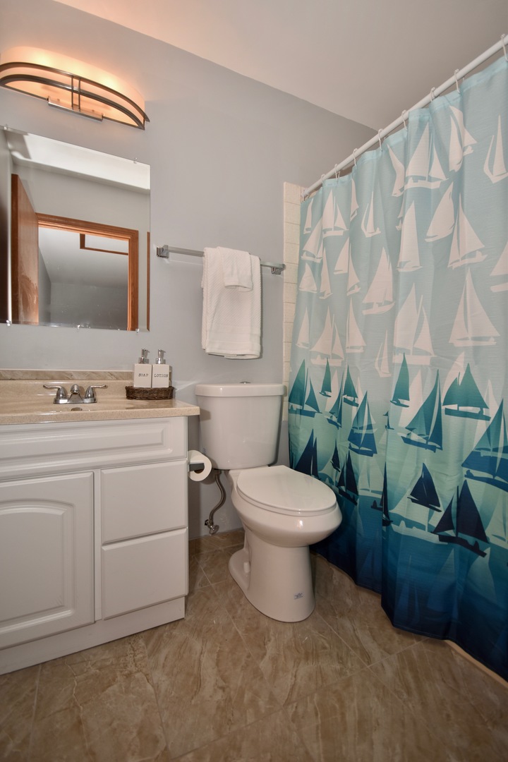 150 Eagle Point Road, Unit G Fox Lake, IL 60020 - Photo 13 of 20