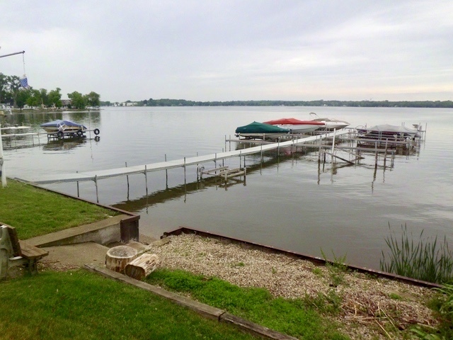 150 Eagle Point Road, Unit G Fox Lake, IL 60020 - Photo 19 of 20