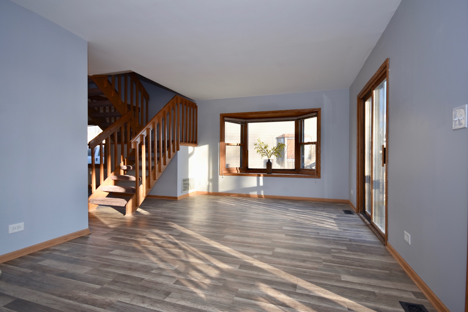 150 Eagle Point Road, Unit G Fox Lake, IL 60020 - Photo 4 of 20