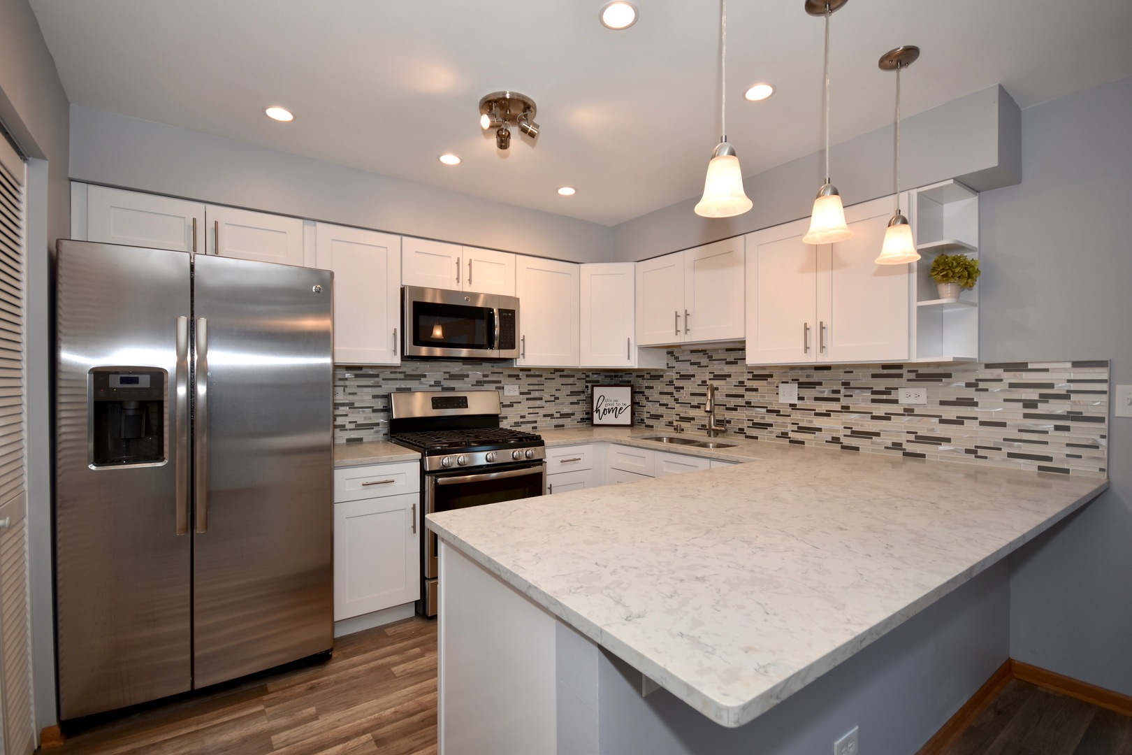 150 Eagle Point Road, Unit G Fox Lake, IL 60020 - Photo 6 of 20
