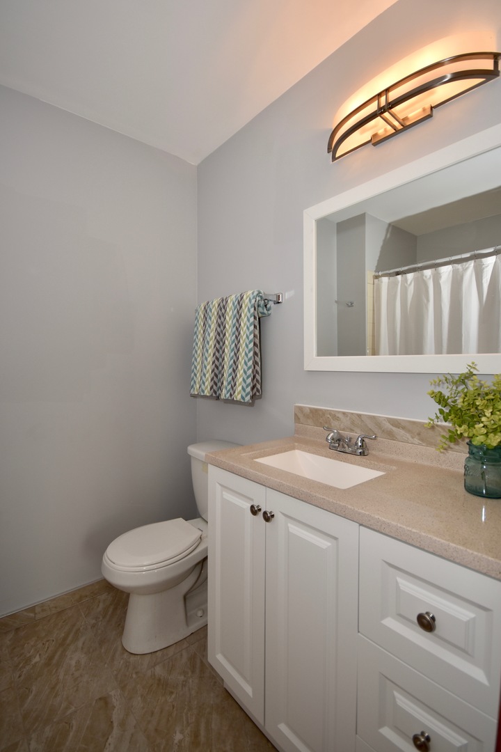 150 Eagle Point Road, Unit G Fox Lake, IL 60020 - Photo 10 of 20