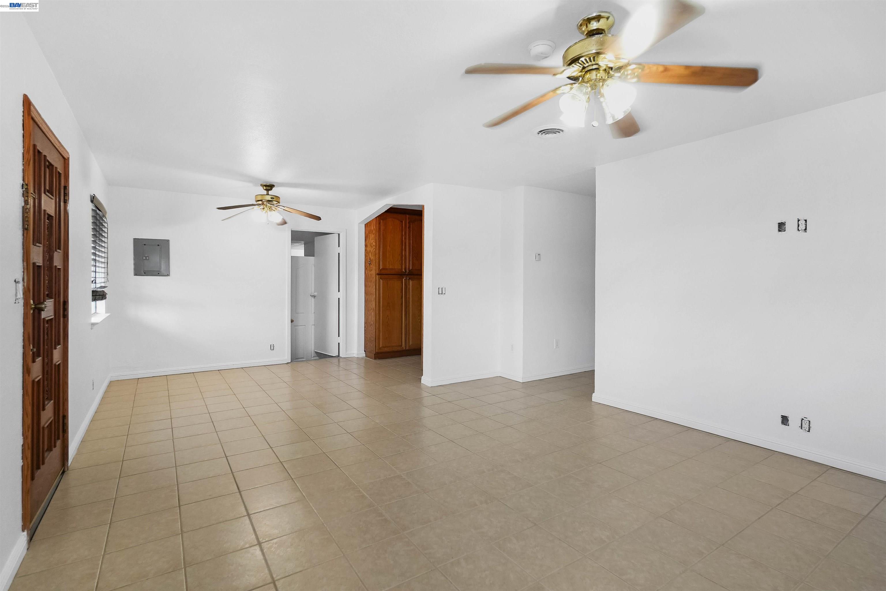 387 Tennyson Road Hayward, CA 94544 - Photo 13 of 48 a view of an empty room