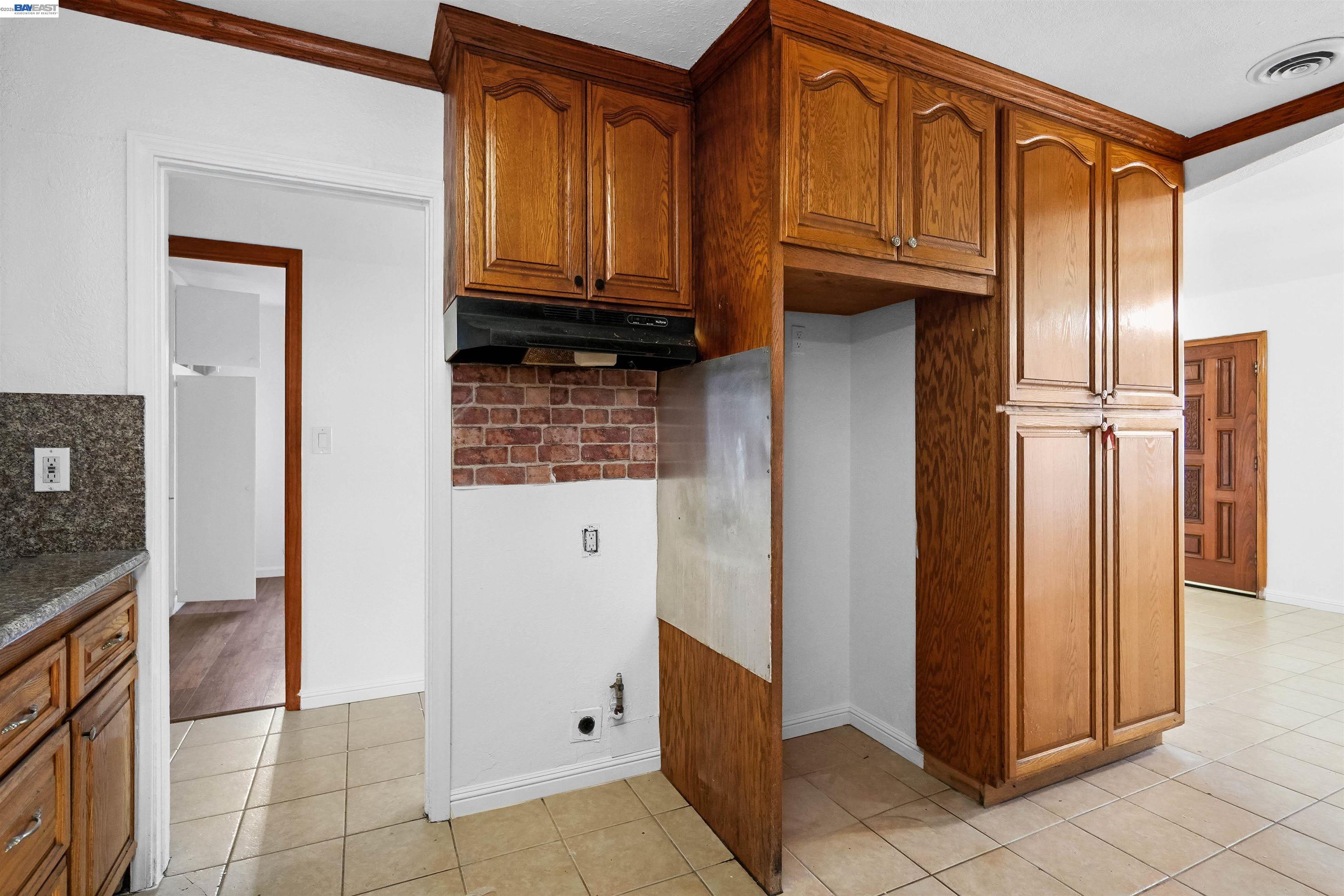 387 Tennyson Road Hayward, CA 94544 - Photo 20 of 48