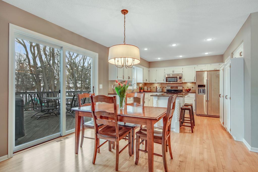 18964 Wynnfield Road Eden Prairie, MN 55347 - Photo 11 of 51 Gallery Image 11