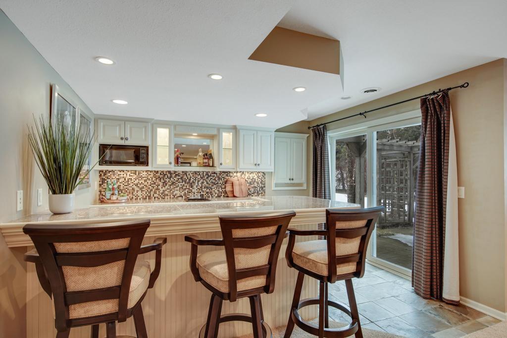 18964 Wynnfield Road Eden Prairie, MN 55347 - Photo 34 of 51 Gallery Image 34