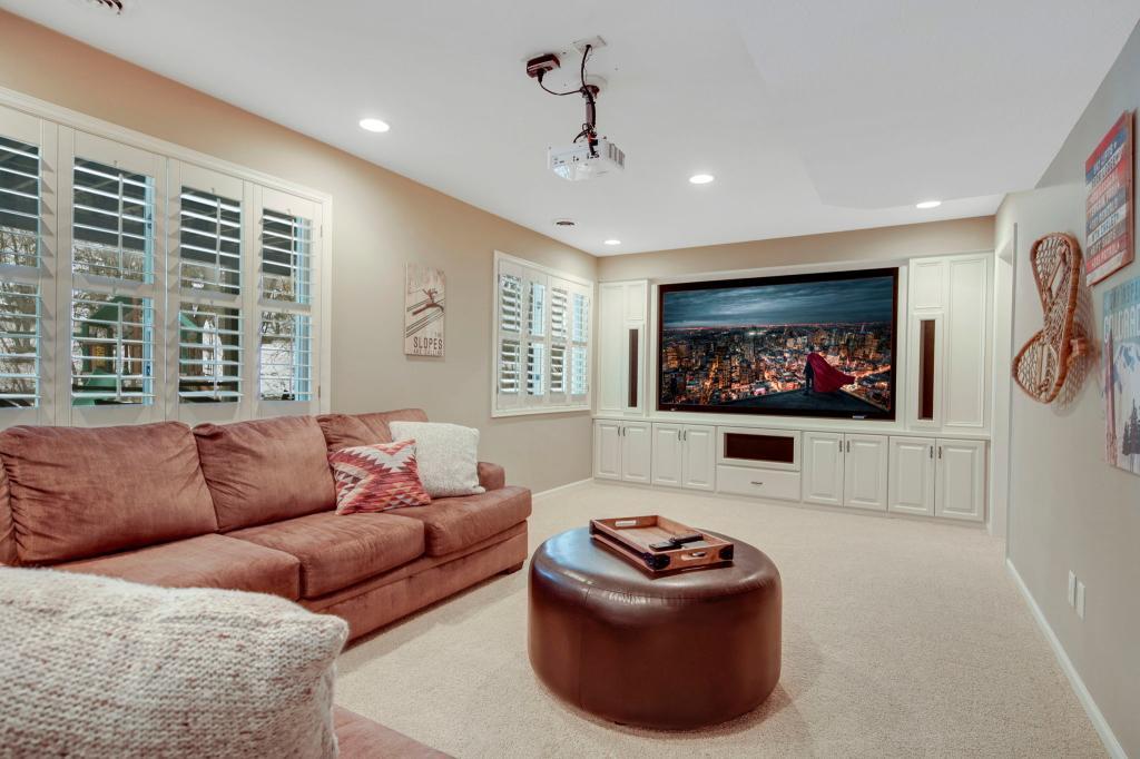 18964 Wynnfield Road Eden Prairie, MN 55347 - Photo 36 of 51 Gallery Image 36