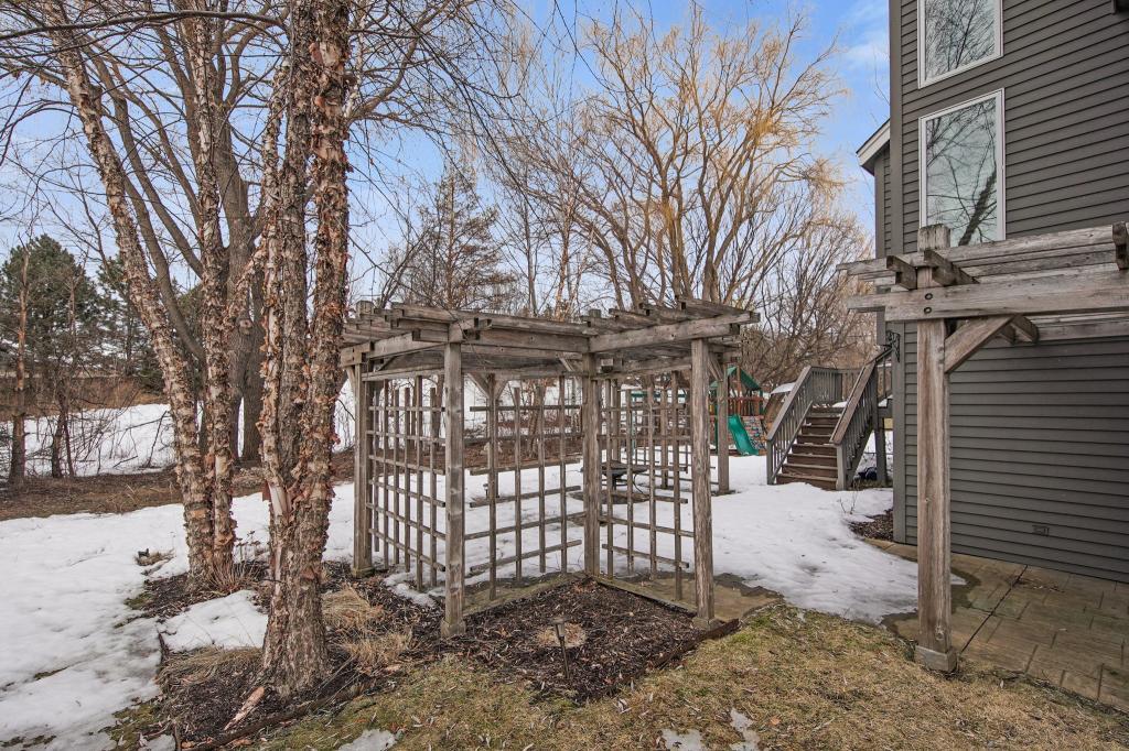18964 Wynnfield Road Eden Prairie, MN 55347 - Photo 41 of 51 Gallery Image 41