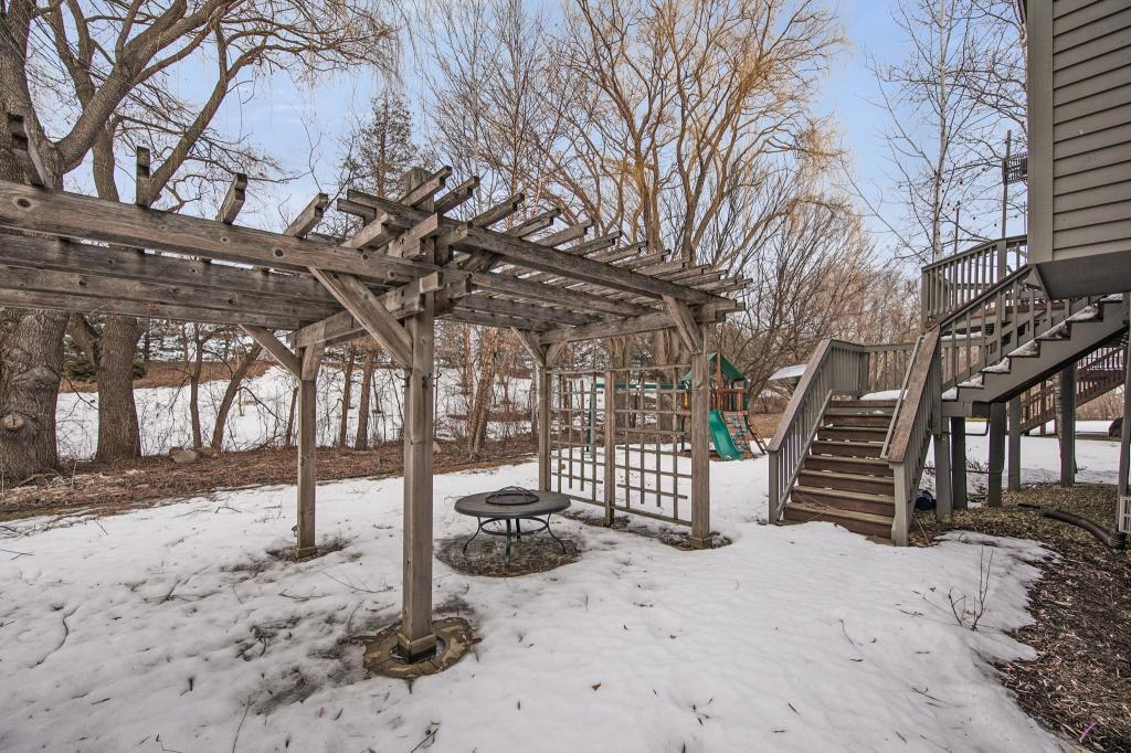 18964 Wynnfield Road Eden Prairie, MN 55347 - Photo 42 of 51 Gallery Image 42