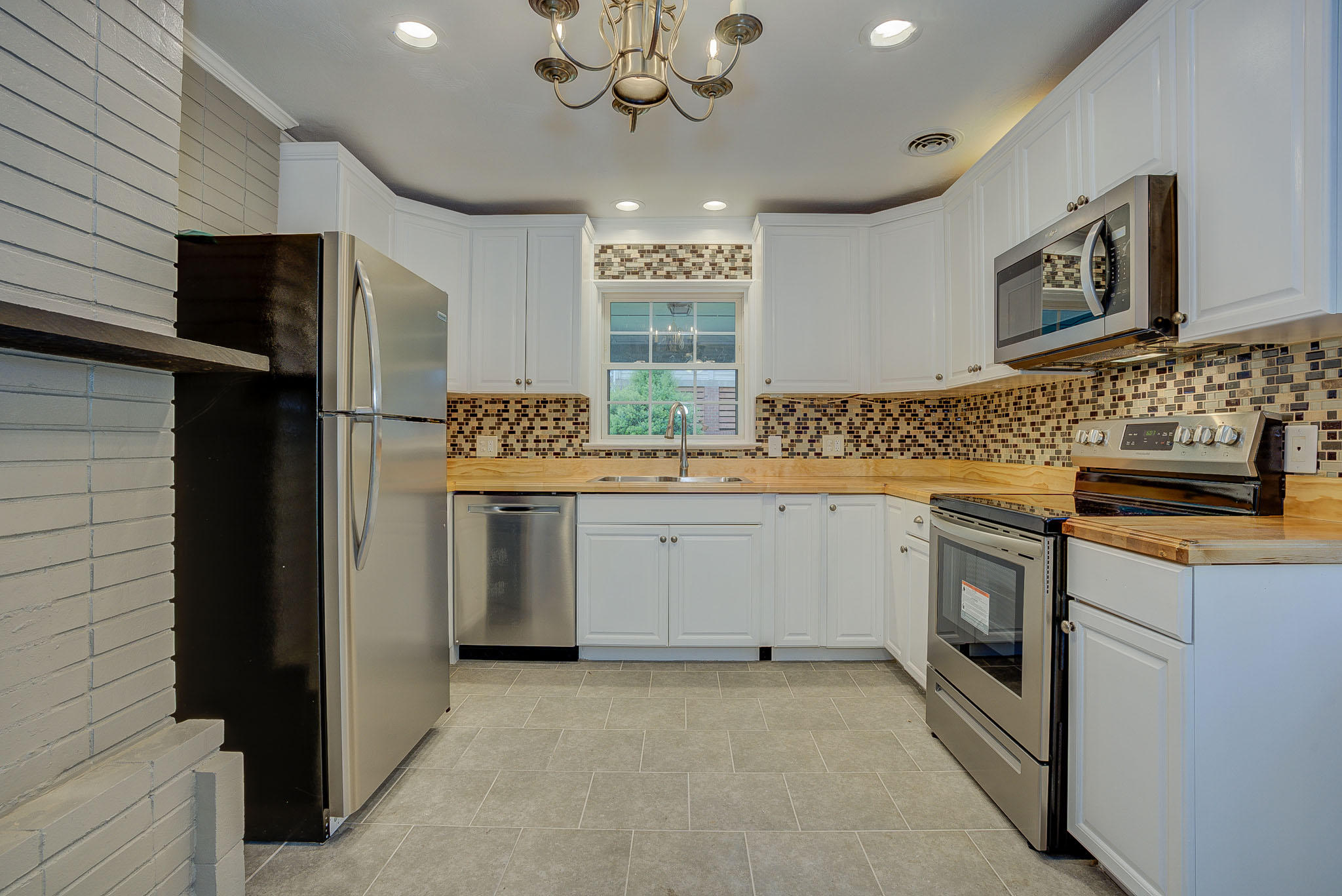 3514 Robyn Road Southwest Roanoke, VA 24015 - Photo 13 of 29 Kitchen
