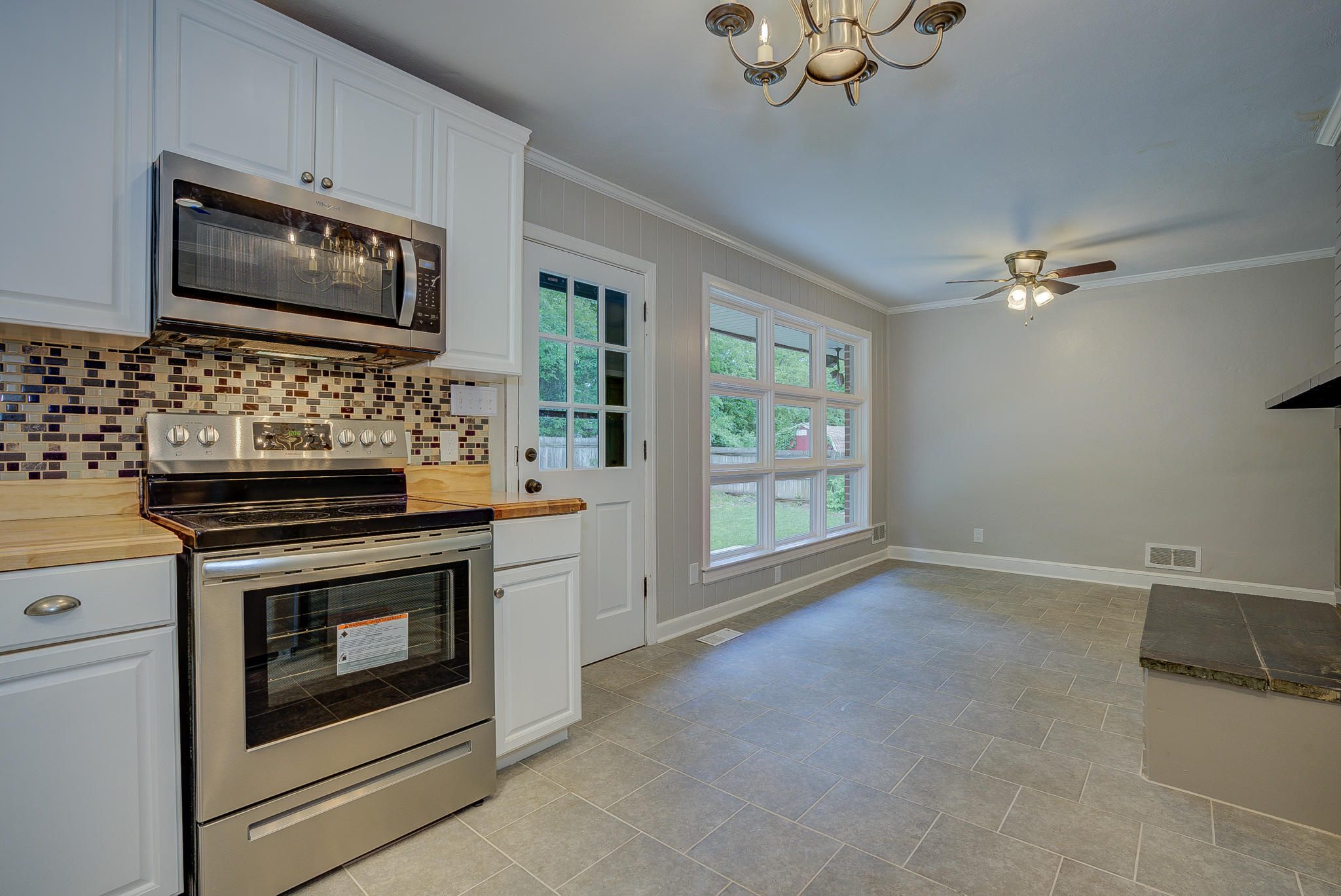 3514 Robyn Road Southwest Roanoke, VA 24015 - Photo 14 of 29 Kitchen