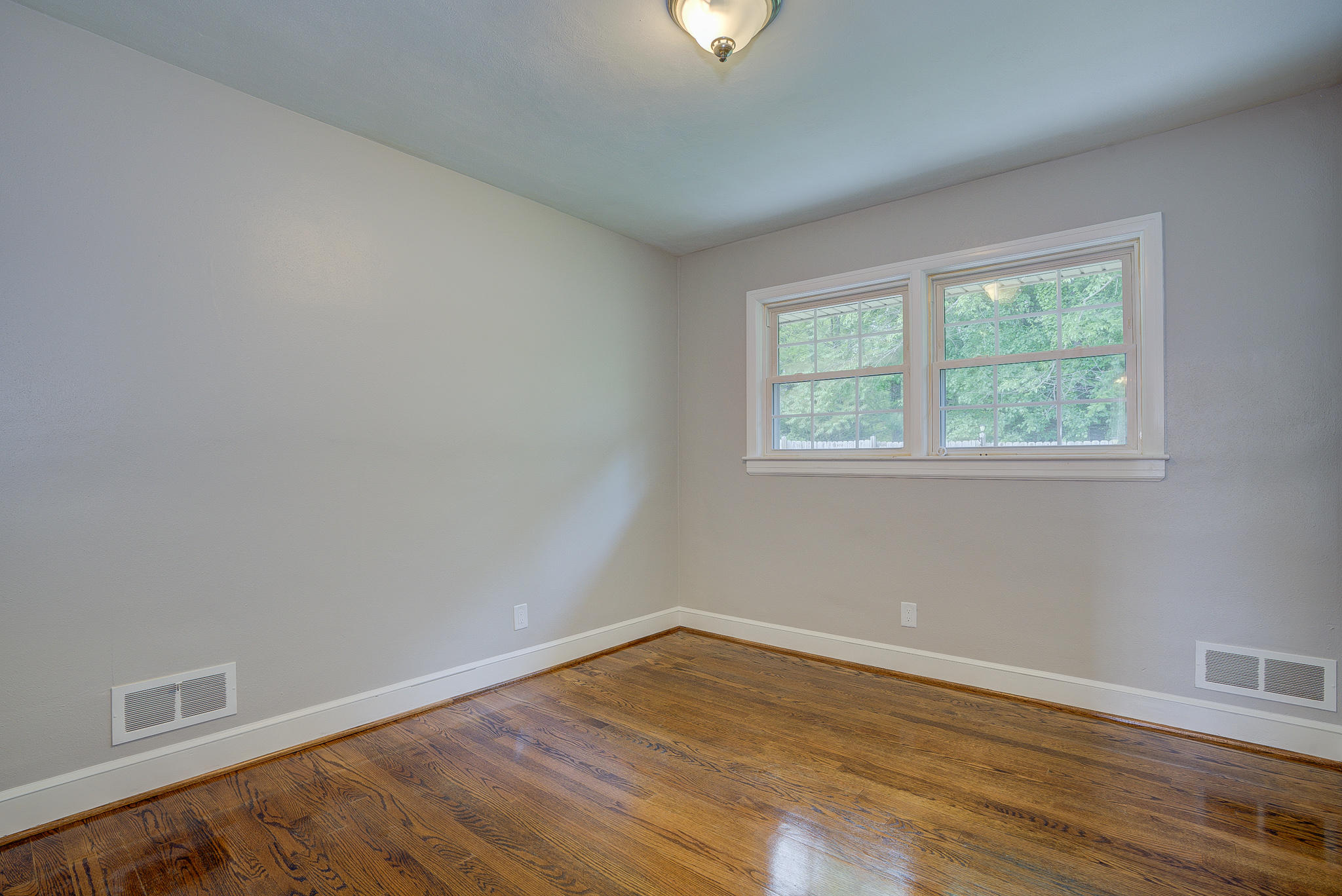 3514 Robyn Road Southwest Roanoke, VA 24015 - Photo 21 of 29 Bedroom 3