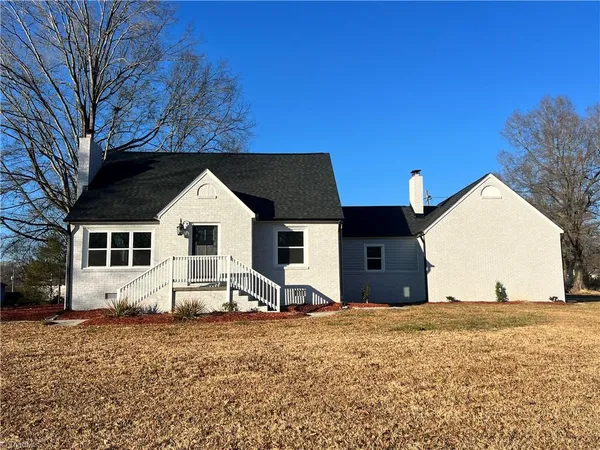 $349,900 | 512 Dale Street, Archdale, NC 27263