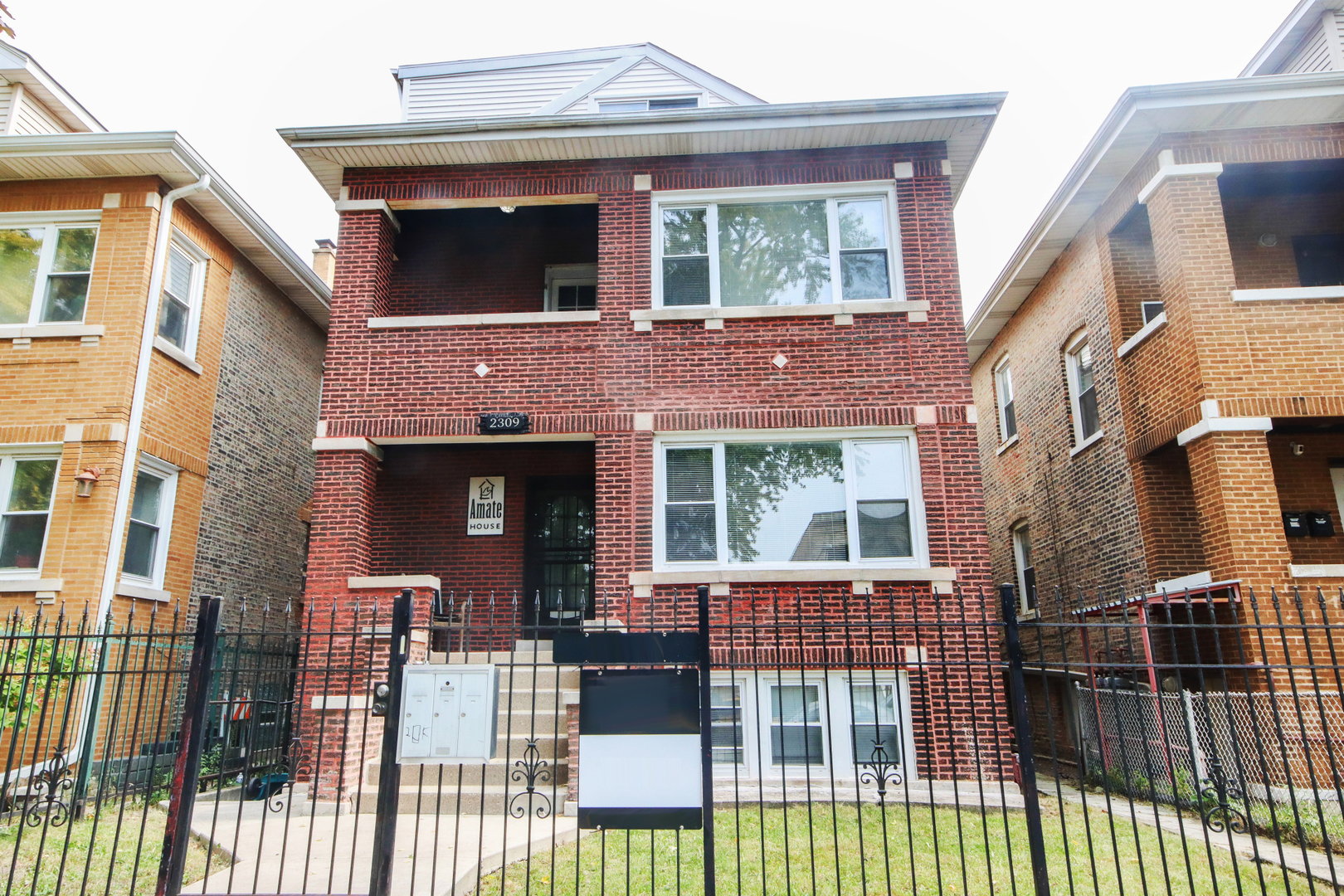 2309 South Ridgeway Avenue Chicago, IL 60623 - Photo 2 of 20 Gallery Image 2