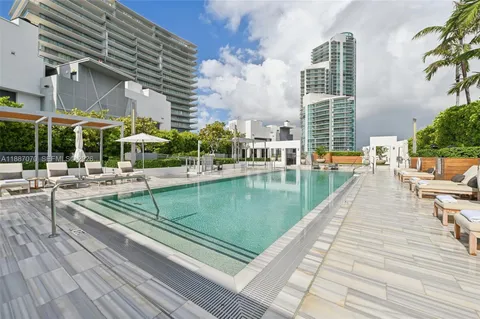 $7,500,000 | 801 South Pointe Drive, Unit PH602, Miami Beach, FL 33139