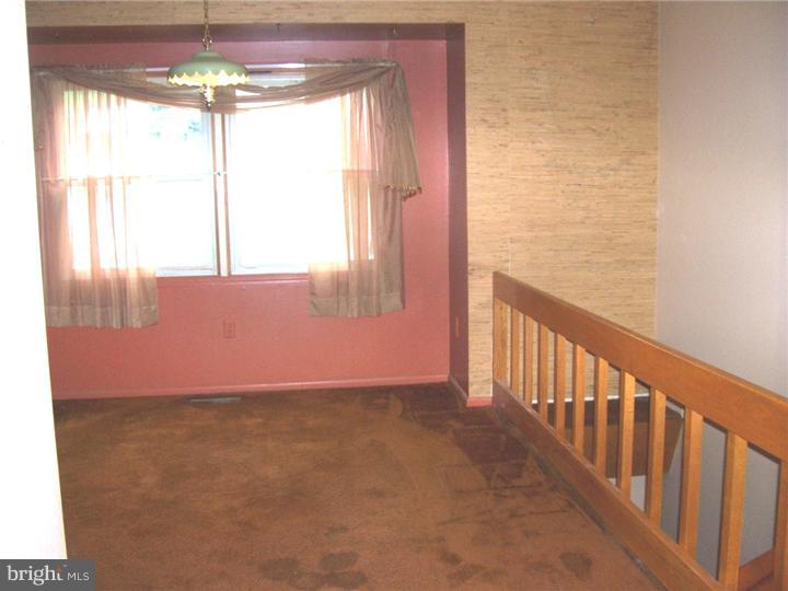 144 Castleton Drive Reading, PA 19607 - Photo 9 of 18 Dining Room