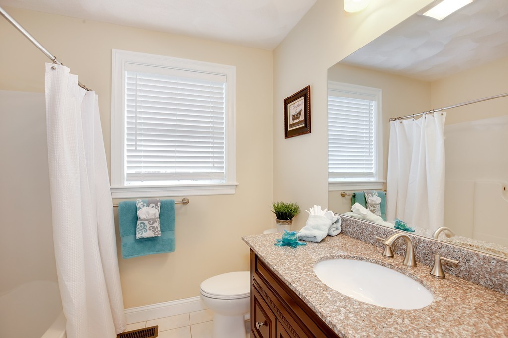 8 Navillus Road North Reading, MA 01864 - Photo 17 of 27 Gallery Image 17