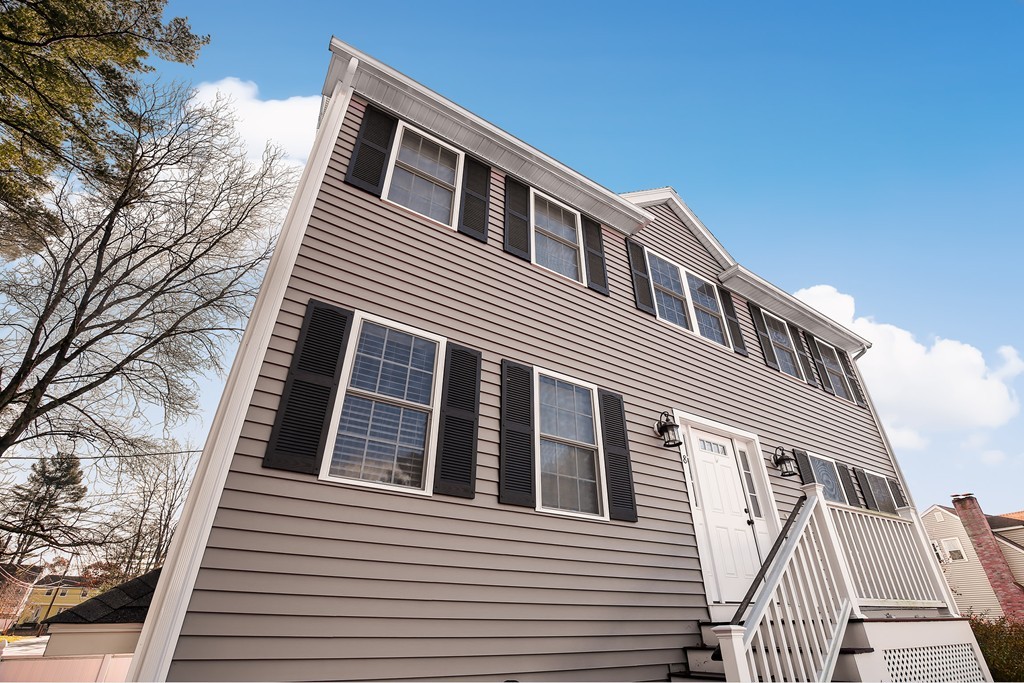 8 Navillus Road North Reading, MA 01864 - Photo 3 of 27 Gallery Image 3