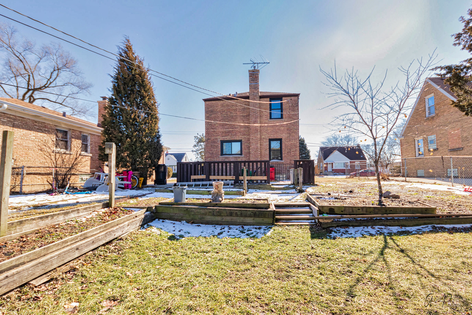 5824 Prospect Avenue Berkeley, IL 60163 - Photo 25 of 26 a building exterior with the houses