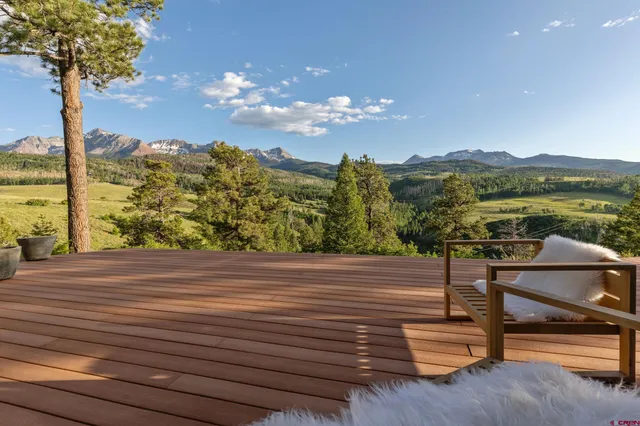 a view of a terrace with sky view