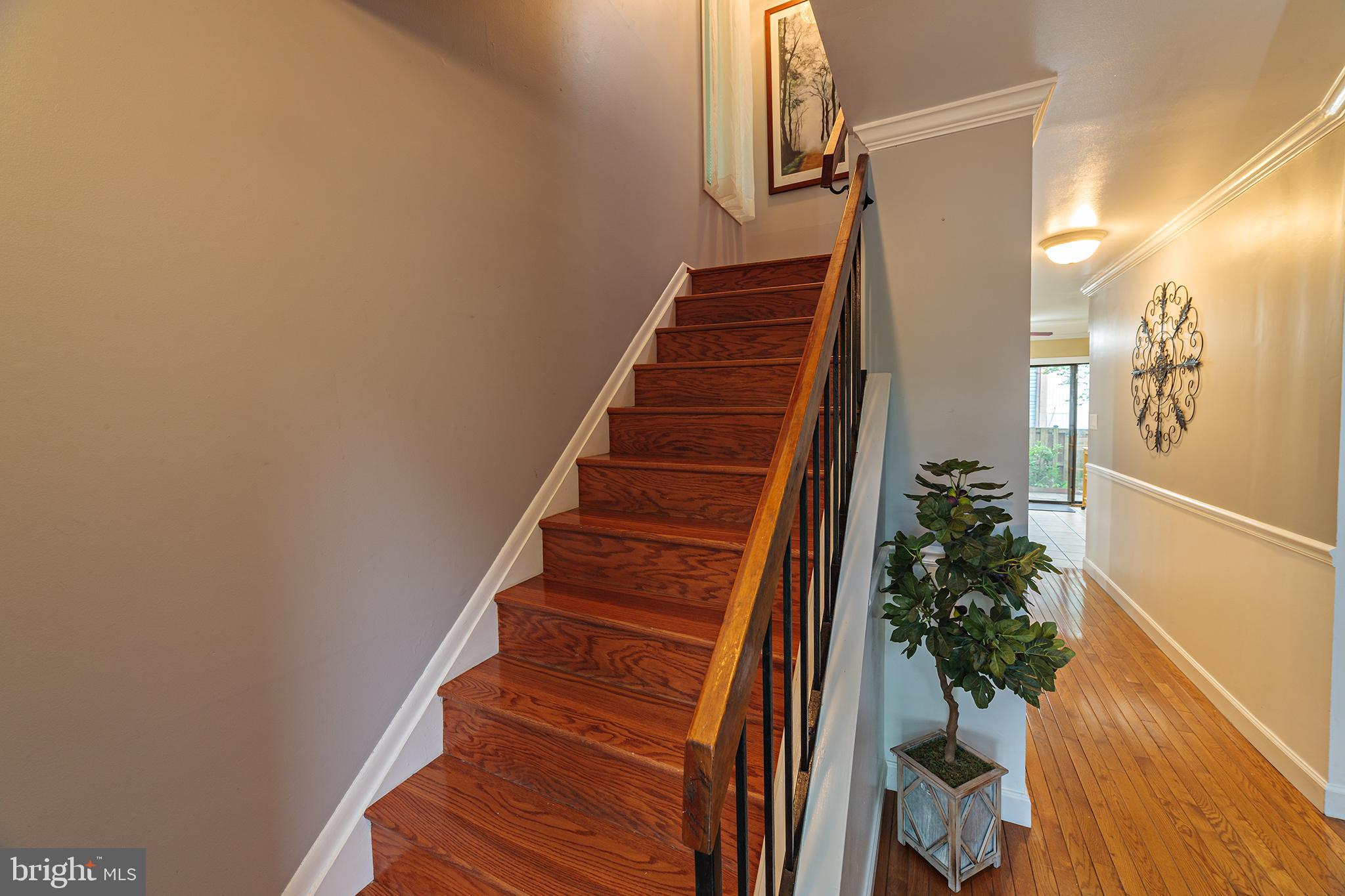 8757 Ridge Hollow Court Springfield, VA 22152 - Photo 3 of 50 Hardwood Floors throughout Main and Upper Level