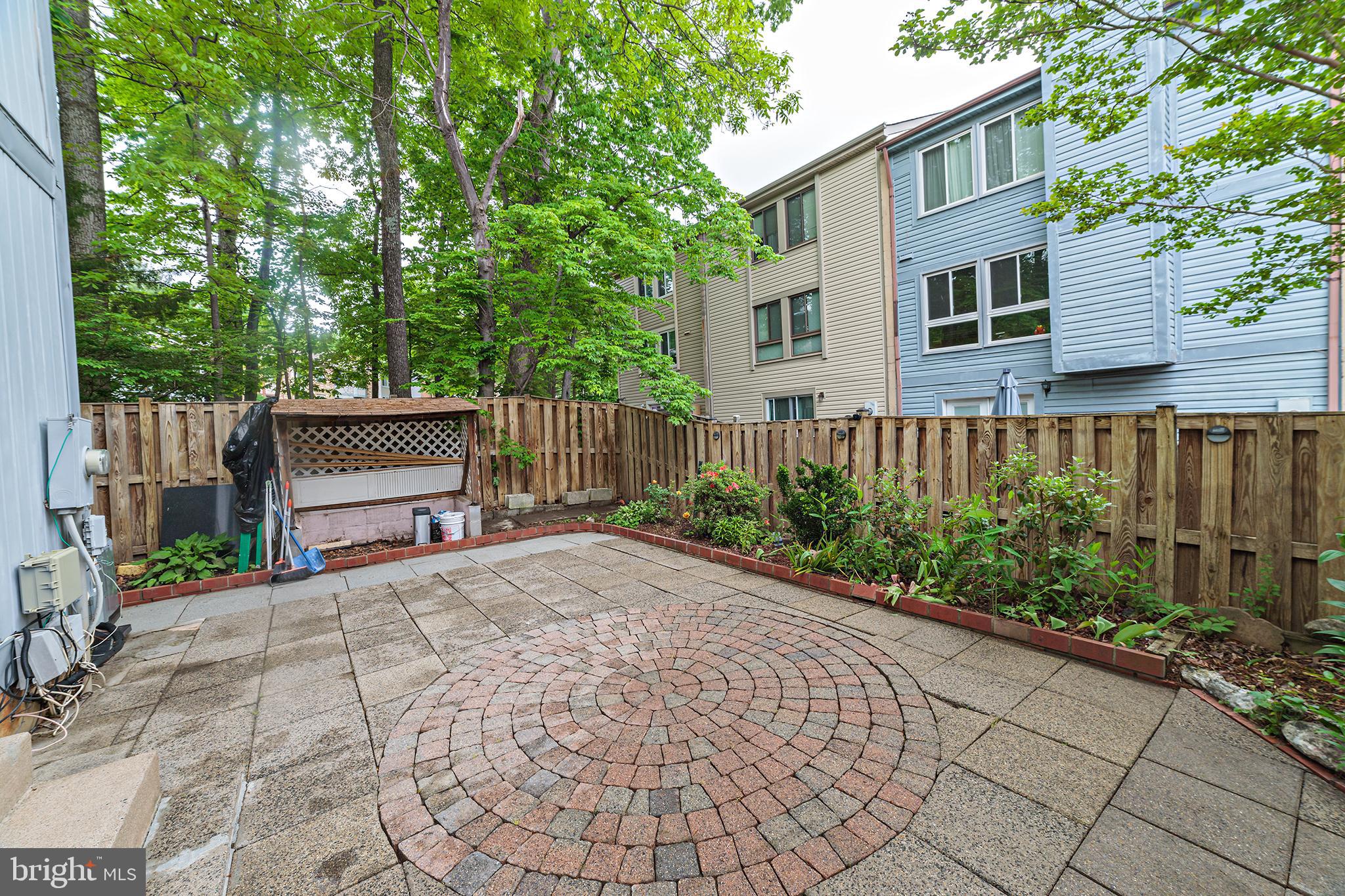 8757 Ridge Hollow Court Springfield, VA 22152 - Photo 46 of 50 Patio/Backyard - View #1
