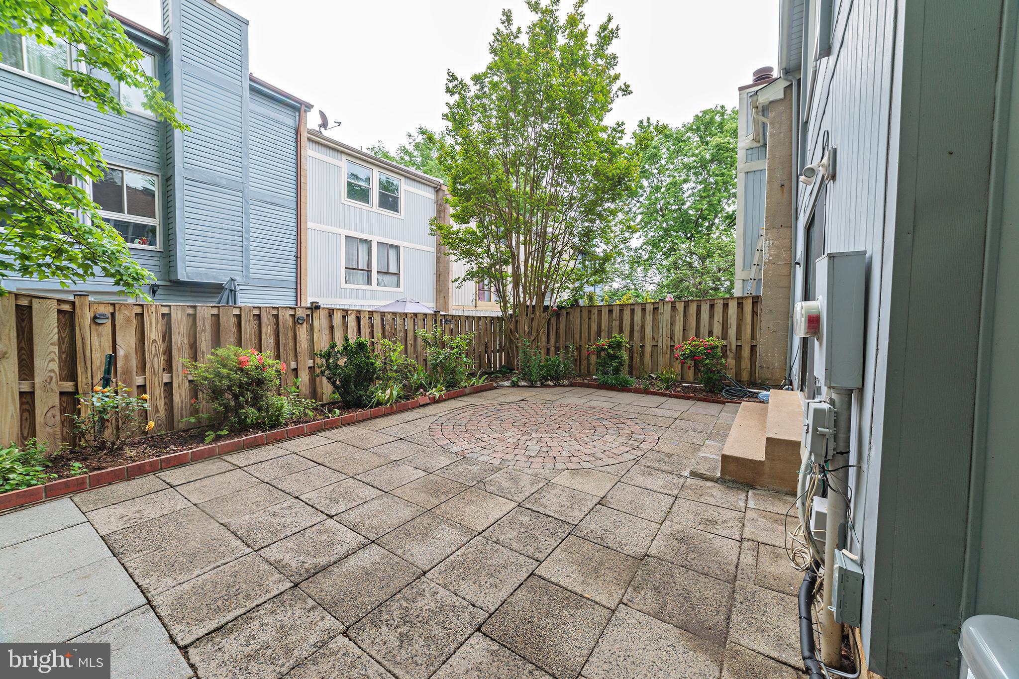 8757 Ridge Hollow Court Springfield, VA 22152 - Photo 47 of 50 Patio/Backyard - View #2