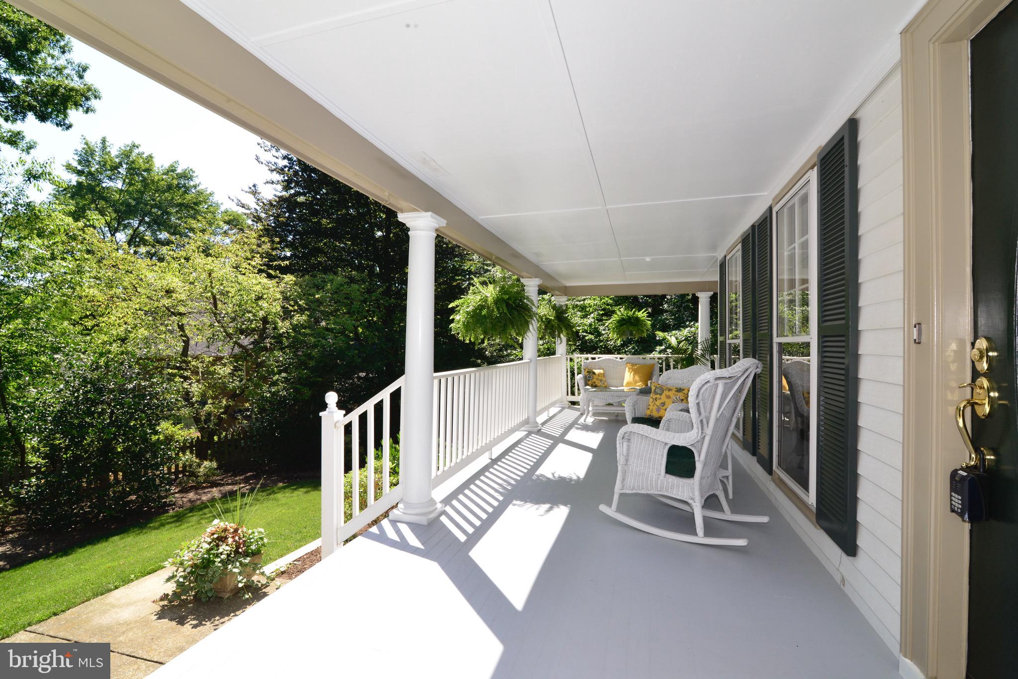 1610 Stowe Road Reston, VA 20194 - Photo 4 of 58