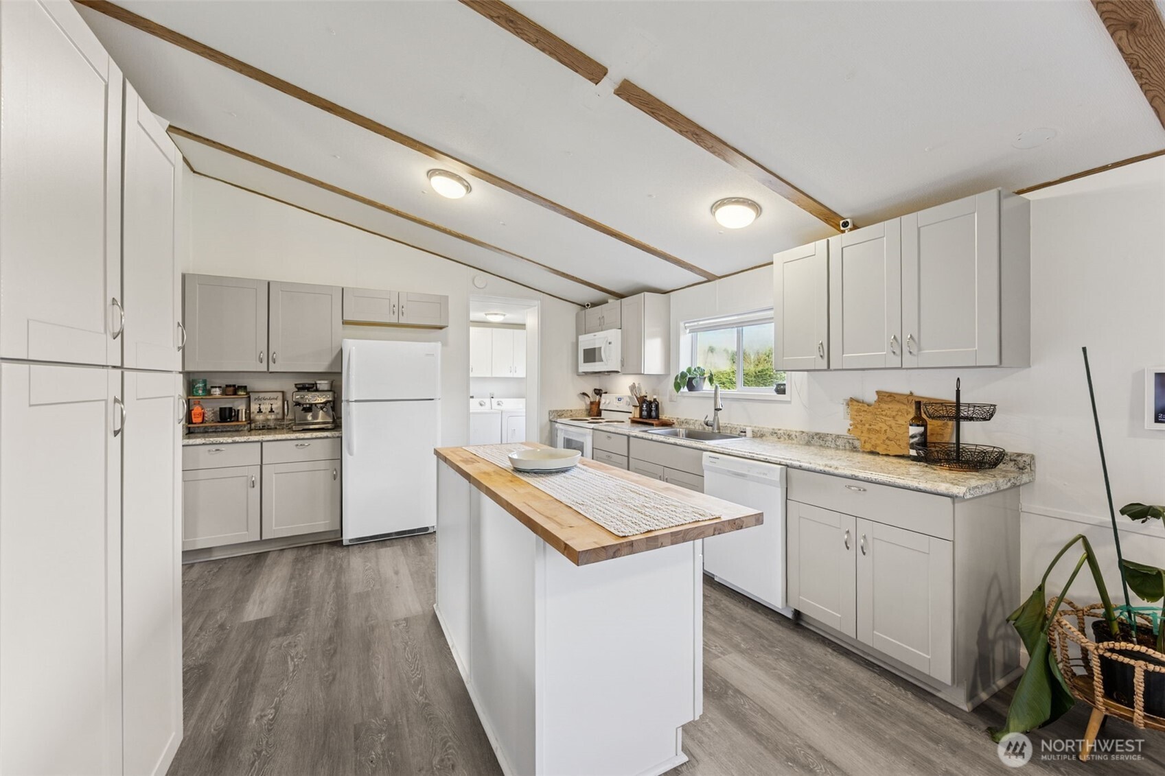 4130 87th Avenue Southeast Olympia, WA 98501 - Photo 11 of 40