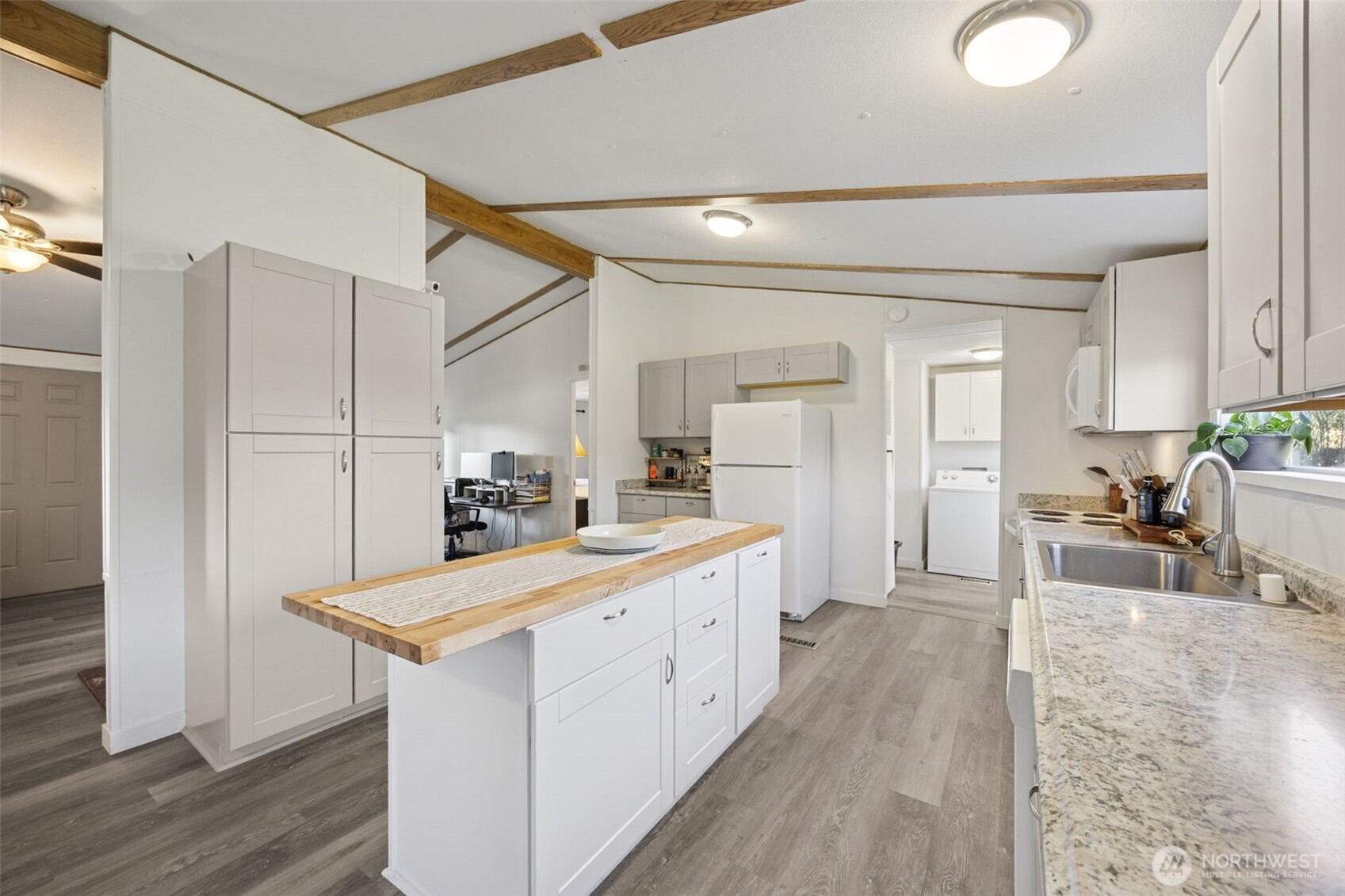 4130 87th Avenue Southeast Olympia, WA 98501 - Photo 10 of 40