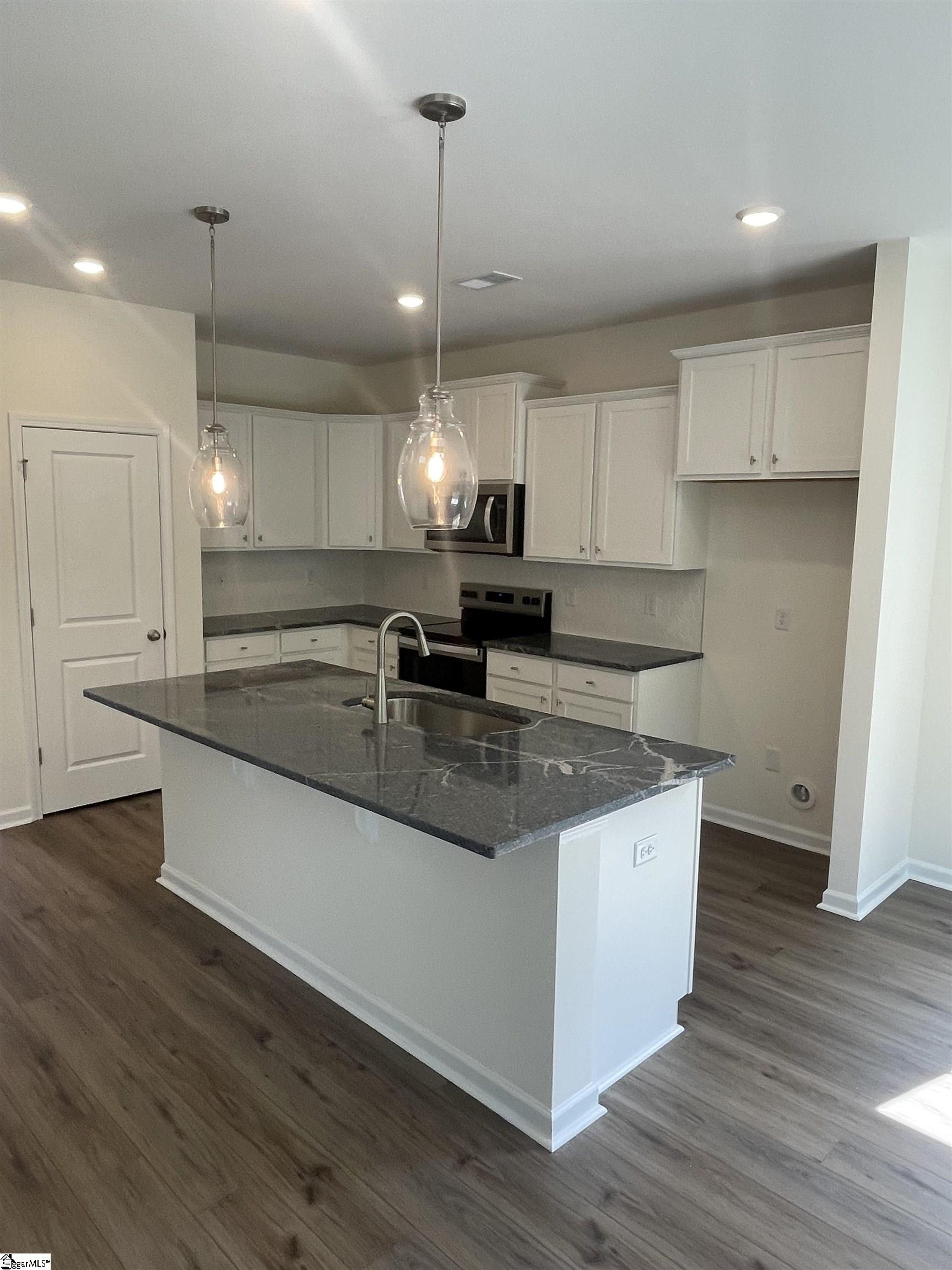 21 Sweetgrass Street Central, SC 29630 - Photo 36 of 44