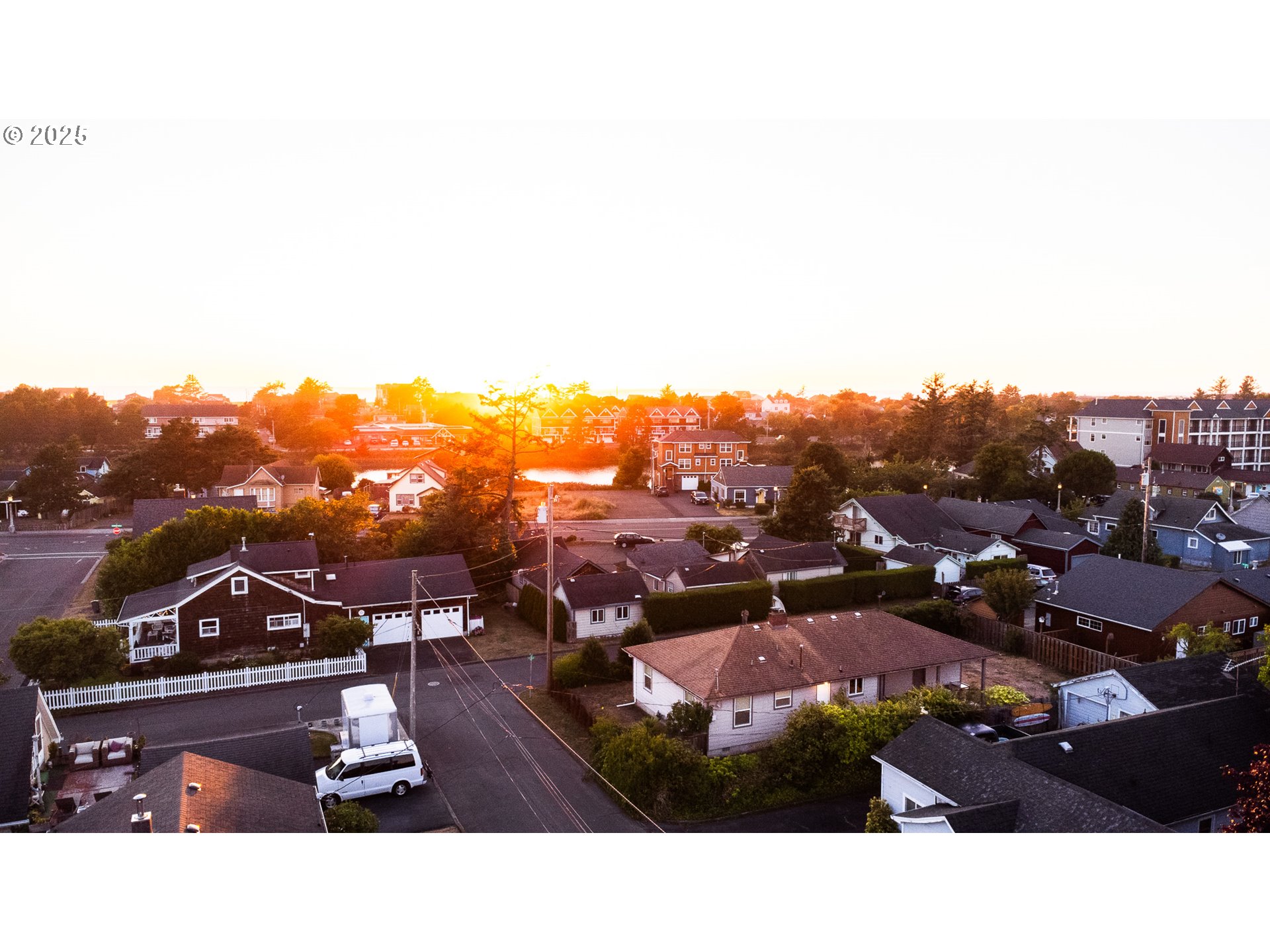 815 North King Street Seaside, OR 97138 - Photo 27 of 33