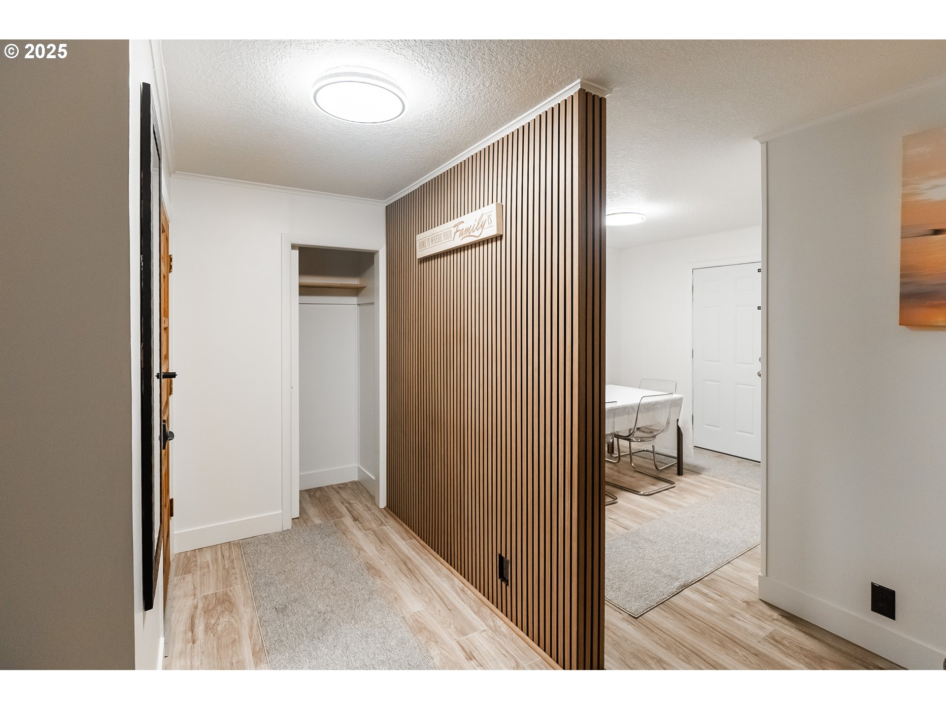 815 North King Street Seaside, OR 97138 - Photo 3 of 33 a view of a bathroom from a hallway