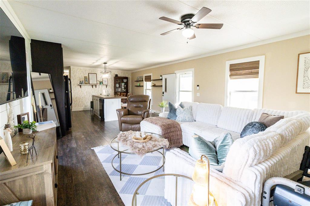 2737 Oliver Road Westlake, LA 70669 - Photo 6 of 24 Gallery Image 6