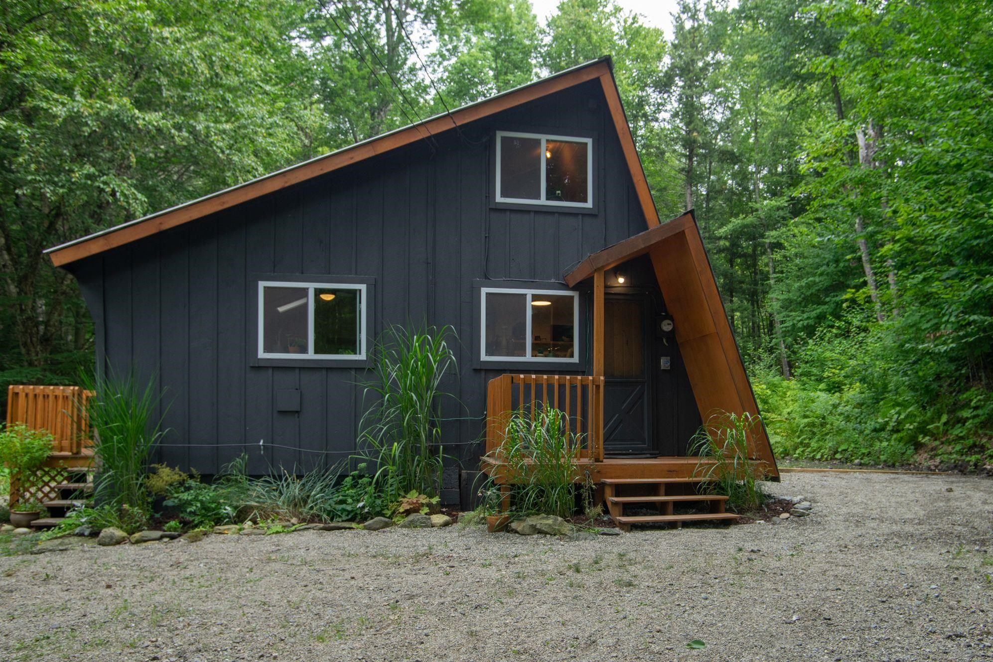 627 Hague Road Dummerston, VT 05301 - Photo 1 of 26